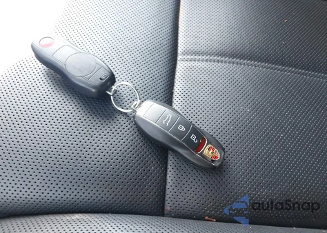 2020 Porsche Macan Gts z USA, uszkodzony, nr VIN WP1AG2A59LLB56061